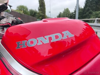 Honda vfr 750 ( rc36 ) - 12