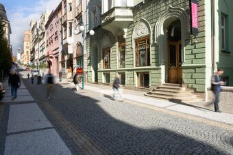 Pronájem bytu 3kk s terasou v centru Jablonce nad Nisou - 12