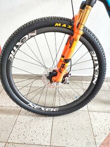 MTB MONDRAKER-XTR,KARB.KOLA,FOX VIDL.-170-185cm-P.C.=229 tis - 12