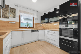 Prodej rodinného domu, 179 m², Všechlapy - 12