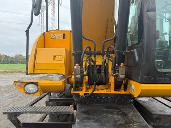 Otočný bagr JCB 160 W - 12