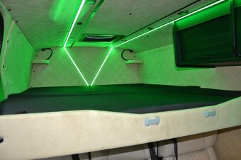 Mercedes-Benz Sprinter 319 CDi 4x4 V6 3.0 Camper - 12