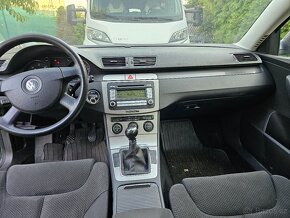 Volkswagen Passat B6 2.0TDI - 12