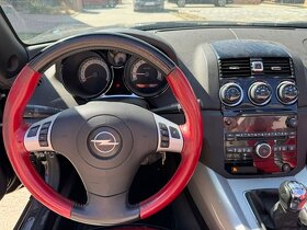 Opel GT 2.0 Turbo - 12