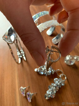 Sbírka bižuterie se Swarovski + stříbrné šperky, dětské náuš - 12