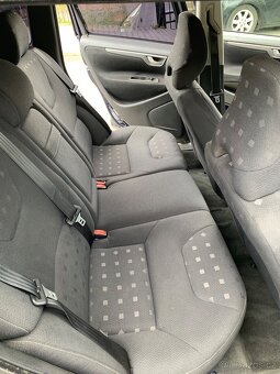Volvo V70 D5 - 12