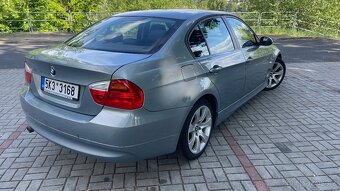 BMW e90 318d - 12
