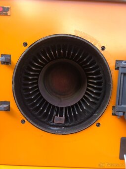 Prodám  kotel na olej  17 - 28  Kw - 12