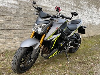 Suzuki GSX-S1000 - 12