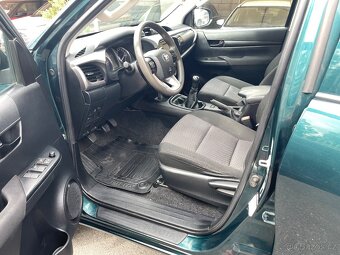 Prodám Toyota Hilux 2,4 D-4D DoubleCab - 12