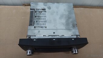 Rádio VW T5 - 12