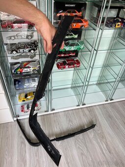 Lišty předního nárazníku BMW E30 Plastak - 12