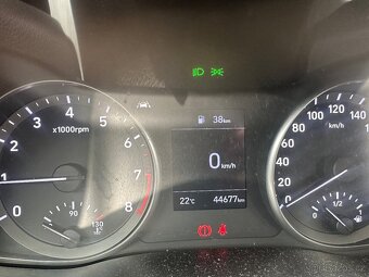 i30 kombi 1,5i 81kW - výbava Comfort 16´´ - km: 44.700 - 12