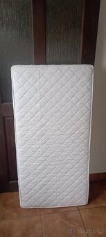 Cestovní postýlka - 12