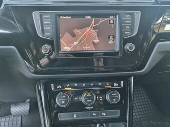 Volkswagen Touran 1,4 TSI DSG Highline, 7 míst, 110 kW - 12