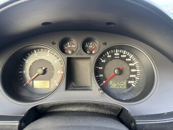 Seat Ibiza 1,4i 55 KW KOLA STK - 12