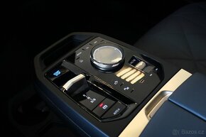 BMW iX xDrive 40, Záruka, Laser,Ventilace,HUD, tažné - 12