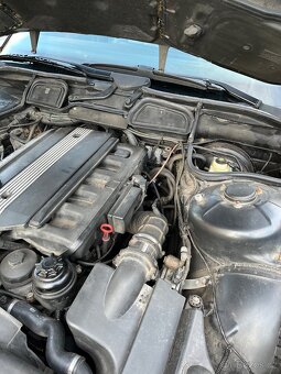 Bmw e38 - 12