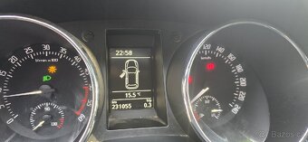 ŠKODA YETI 2.0TDI 4X4 81KW ROK-2011 - 12