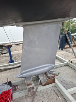 Prodám kajutovou plachetnice avar 32 - 12