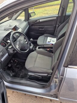 Nabízím Opel Zafira B-1,6 CNG/benzín 7 míst - 12