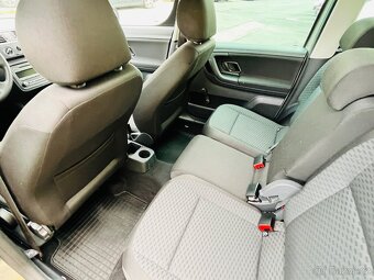 ŠKODA ROOMSTER 1.2 i BENZÍN NAJETO JEN 82 TIS KM - 12