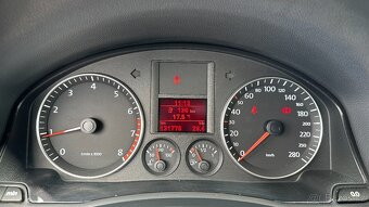 Volkswagen Scirocco 1.4TSi 118kW ALU,Servis - 12