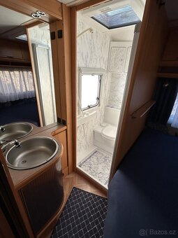 Karavan LMC – MOVER-SPRCHA-BATERIE-PŘEDSTAN - 12