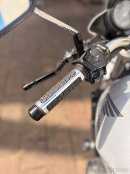 Honda CBF600N - 12