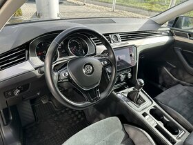 VW Passat Highline 2.0 TDI 110 KW ČR 1.MAJ SERVISKA NELAKOVÁ - 12