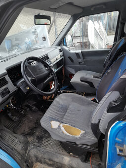 SLEVNĚNO VW Caravelle 2.4D, ´97, 8 míst, 14 900,- / dohoda - 12