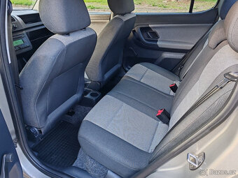 benzínová Škoda Fabia 2 .... velice pěkný stav  134000km - 12