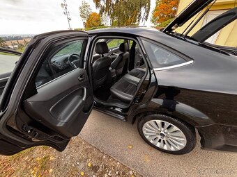 Ford Mondeo 2,5T ST - 12