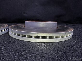 VW Transporter T6 T6.1 Brzdy komplet  Kotouce Desticky - 12