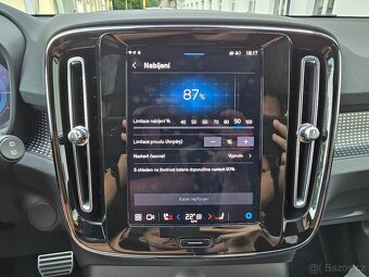 VOLVO XC40 300kW 4x4 TWIN RECHARGE PRO ČR 2022 LED+NAVI -DPH - 12