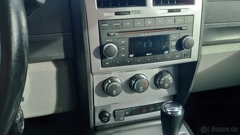 DODGE NITRO SXT 4X4 3,7 V6 AT LPG - 12