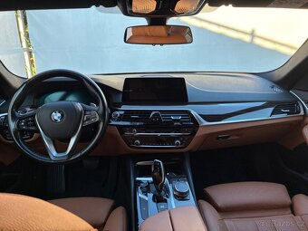 BMW Řada 5, 530d 195kW xDrive, Sport Line - 12