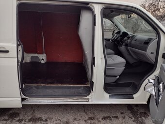 VW Transporter T5.1 2.0TDI - 12