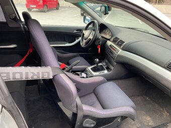BMW E46 Coupe 323i M52B25 125KW - 12