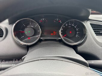 Peugeot 5008 1.6HDI 7 míst,navigace - 12