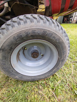 zahradní traktor TORO WHEEL HORSE - 12