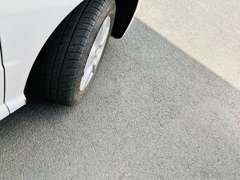 ŠKODA FABIA 1.4 Tdi COMBI 55 kW KLIMATIZACE ALU KOLA - 12