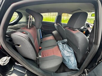 FORD FIESTA 1.2 - 12