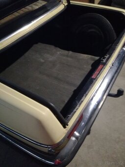 Mercedes W 114-115 D /  Stroke 8 - 12