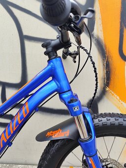 Dětské kolo Specialized riprock 20" jako nové - 12