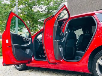 Volvo V40 1.6i T3 110KW R-DESIGN VÝHŘEV KAMERA SERVISKA - 12