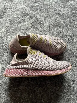 16x Dámské boty Adidas Deerupt Runner (3) - 12