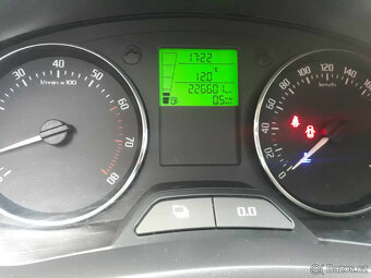 benzínová Škoda Fabia 2  1.2 TSI  63kW 2011 - 12