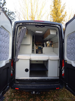Prodám obytné auto ford carmann dexter 4x4 1.majitel - 12