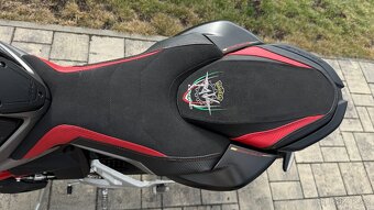 MV Agusta Brutale 800,nové pneu,mnoho doplňků,TOP STAV,ČR - 12